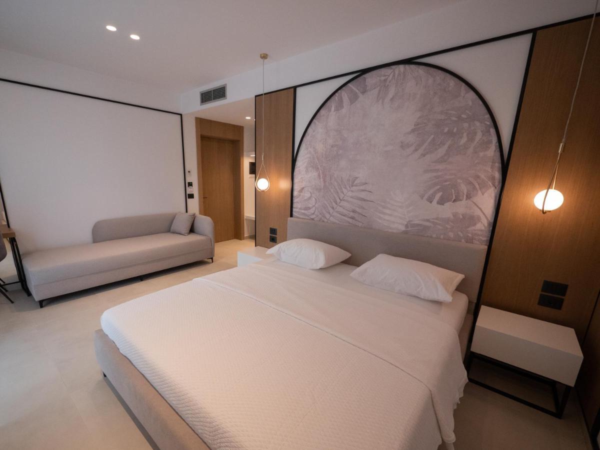 Colosseum Hotel Ksamil Exterior photo